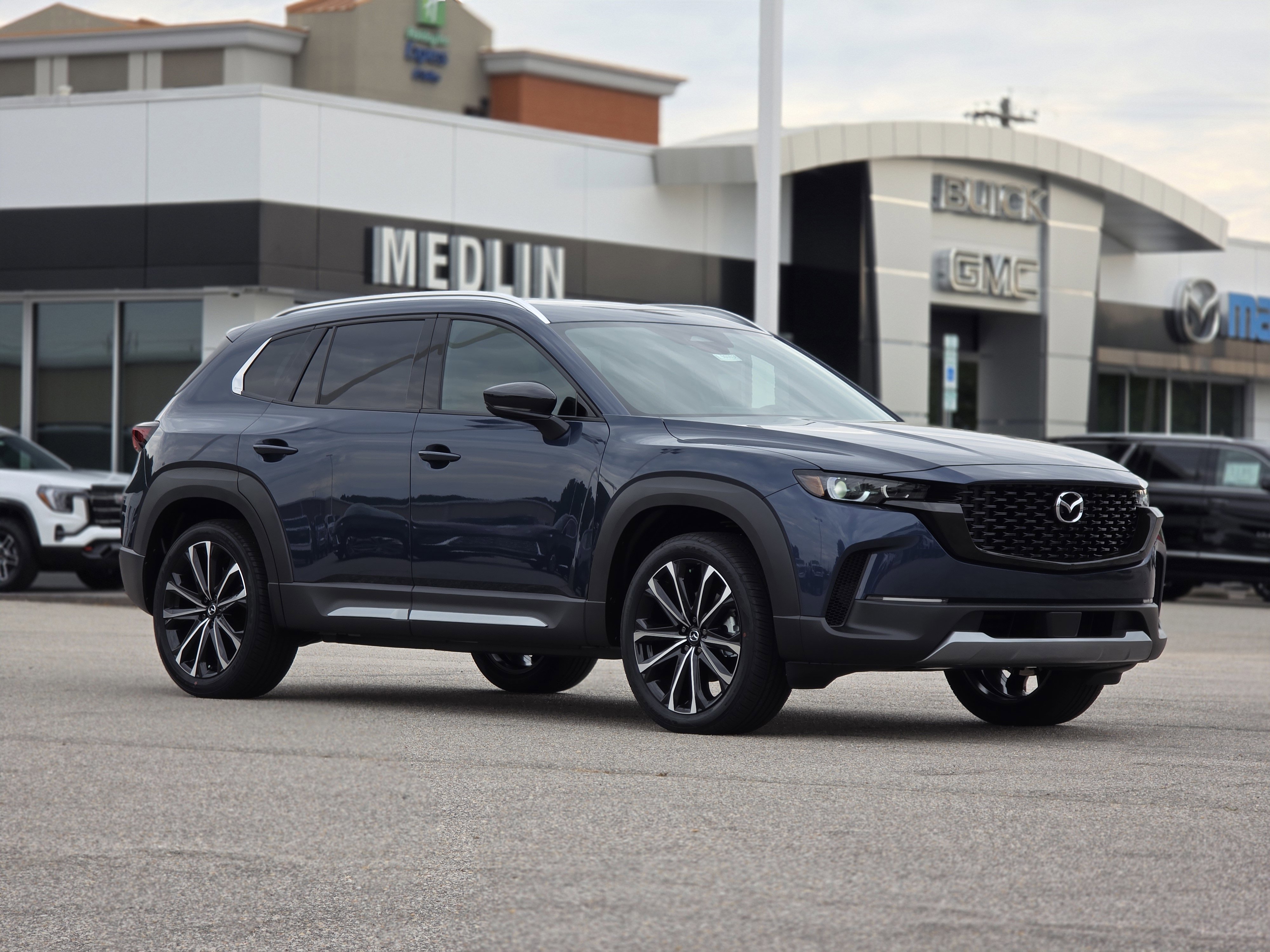 2025 Mazda CX-50 Premium's photo