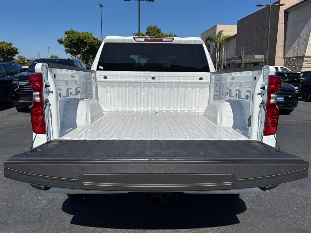 2026 Chevrolet Silverado 1500 Custom photo 7