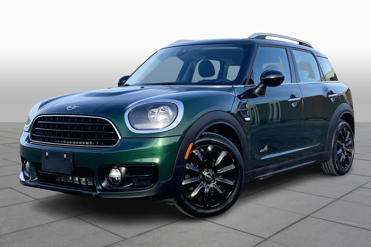 2019 MINI Countryman Base's photo