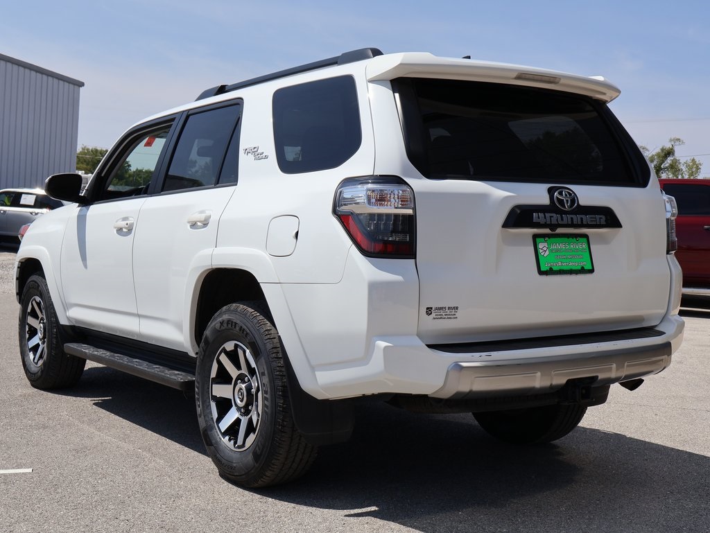 2024 Toyota 4Runner TRD Off-Road photo 3