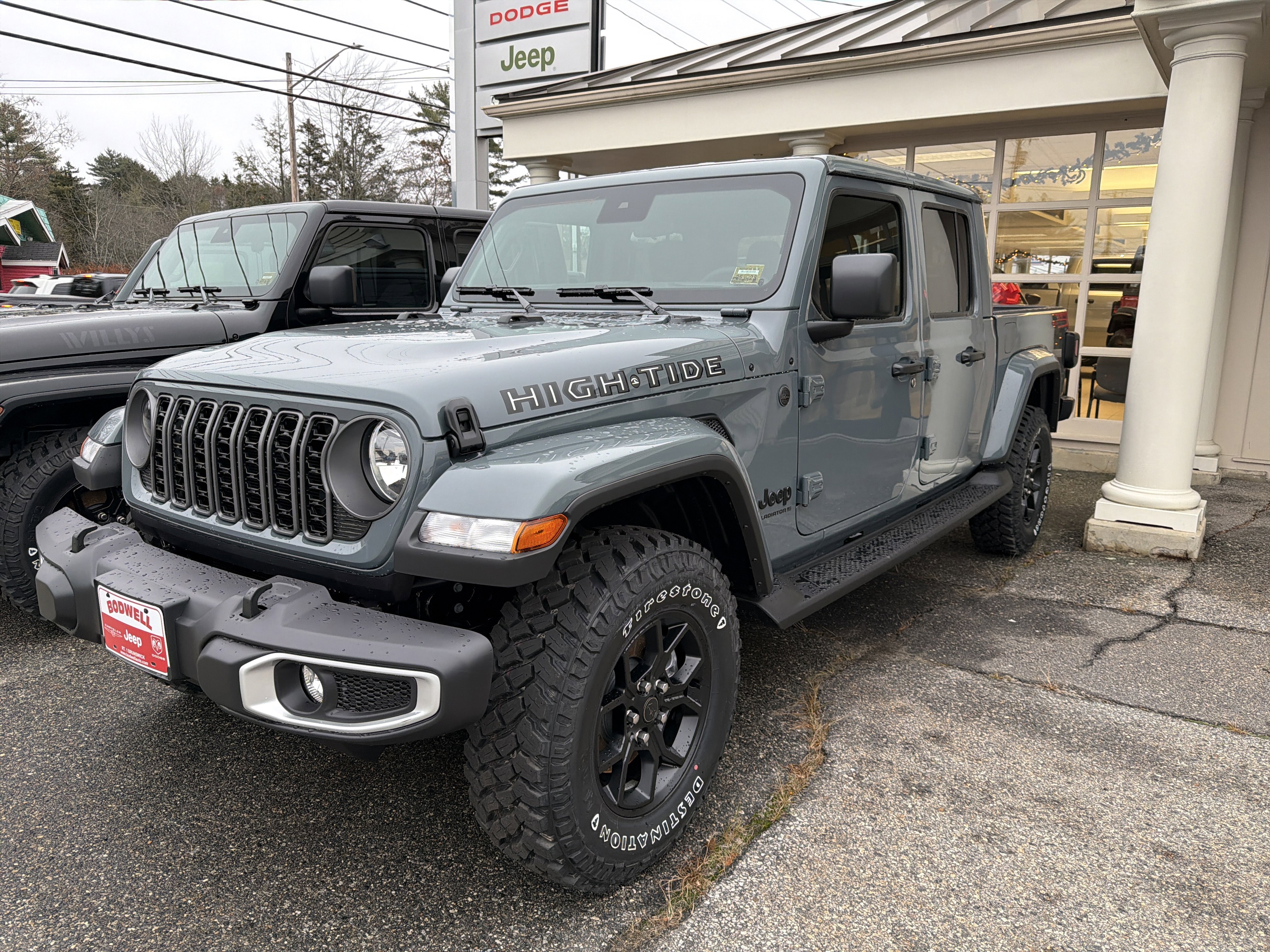 2025 Jeep Gladiator High Tide's photo