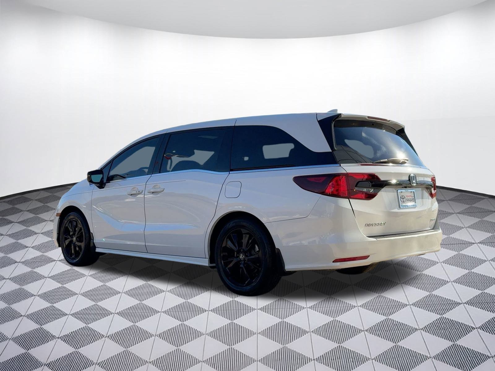 2024 Honda Odyssey Sport photo 3
