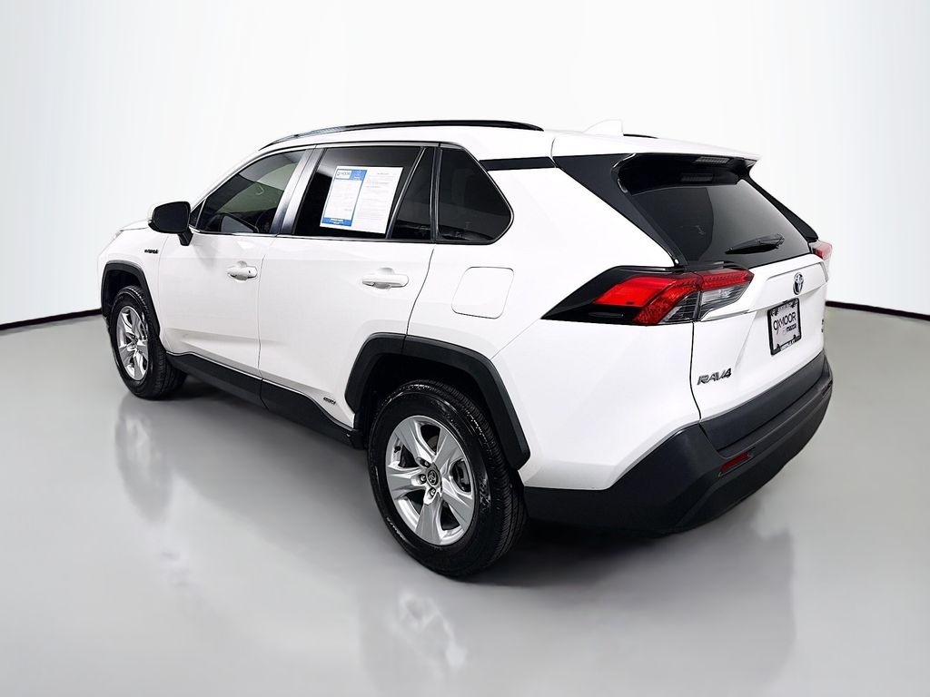2020 Toyota RAV4 Hybrid XLE photo 2