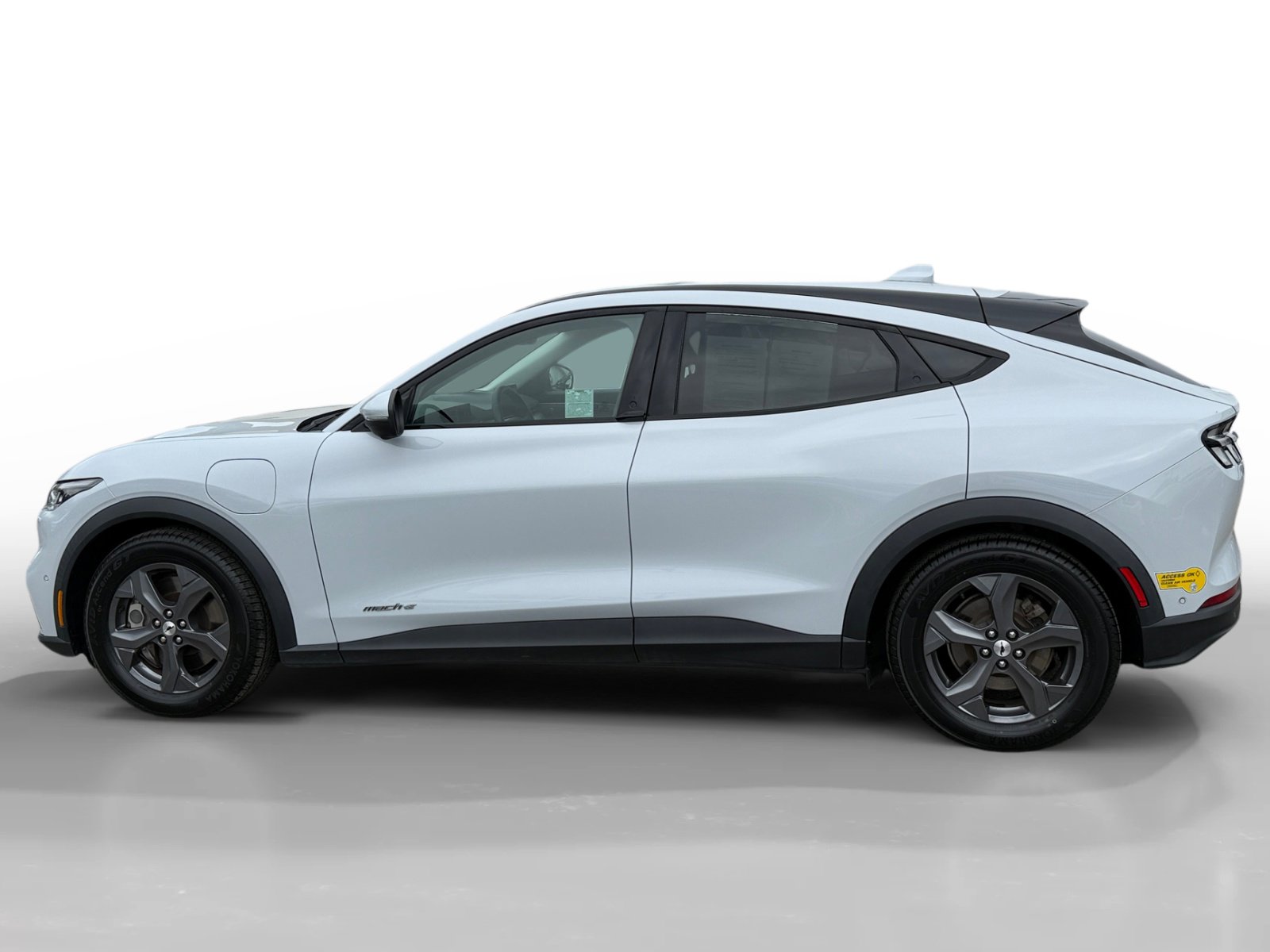 2021 Ford Mustang Mach-E Select photo 2
