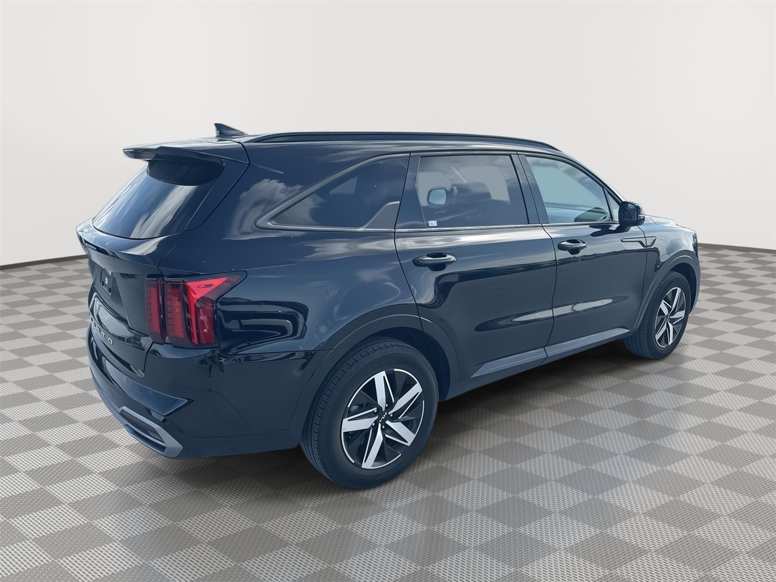 2022 Kia Sorento S photo 2