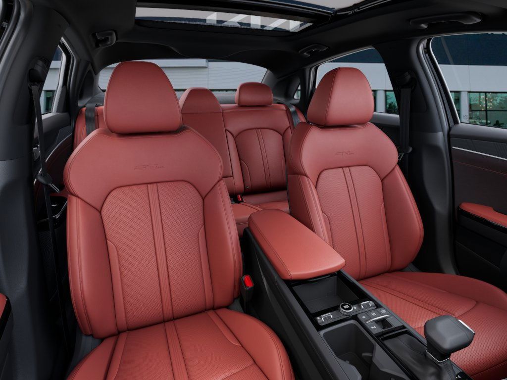 2025 Kia K5 GT-Line photo 13