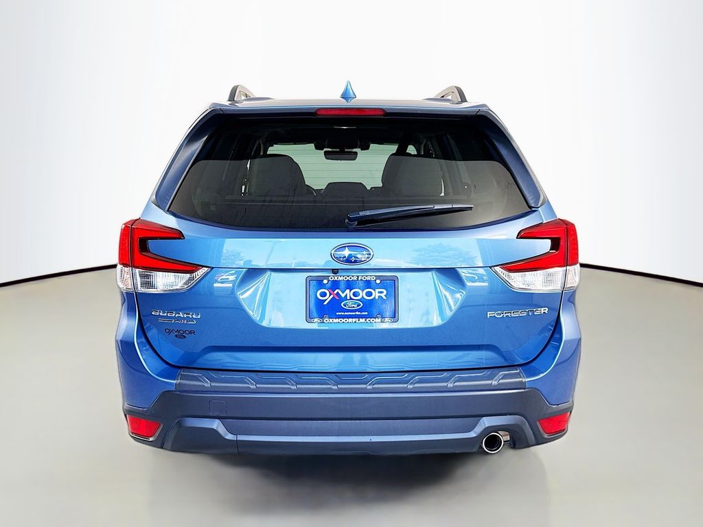 2021 Subaru Forester Limited photo 10