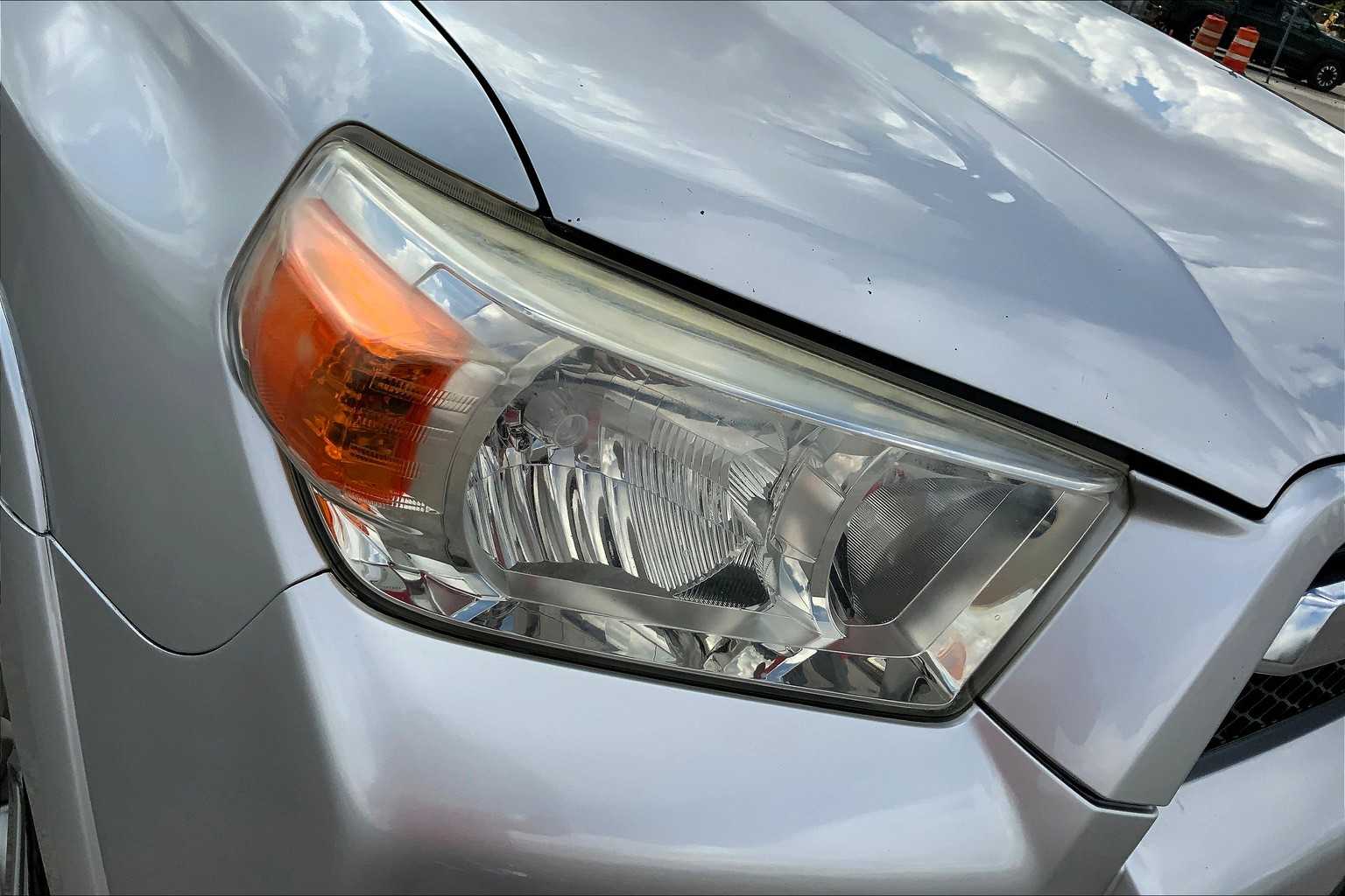 2012 Toyota 4Runner SR5 photo 26