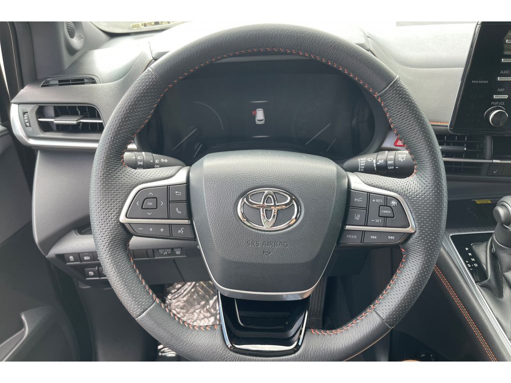 2022 Toyota Sienna XSE photo 30