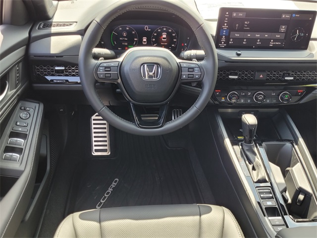 2025 Honda Accord Hybrid Sport-L photo 4