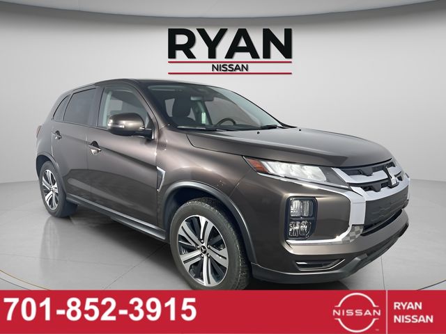 2024 Mitsubishi Outlander Sport SE's photo