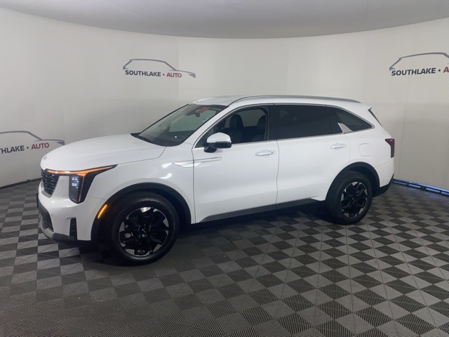 2025 Kia Sorento S photo 4