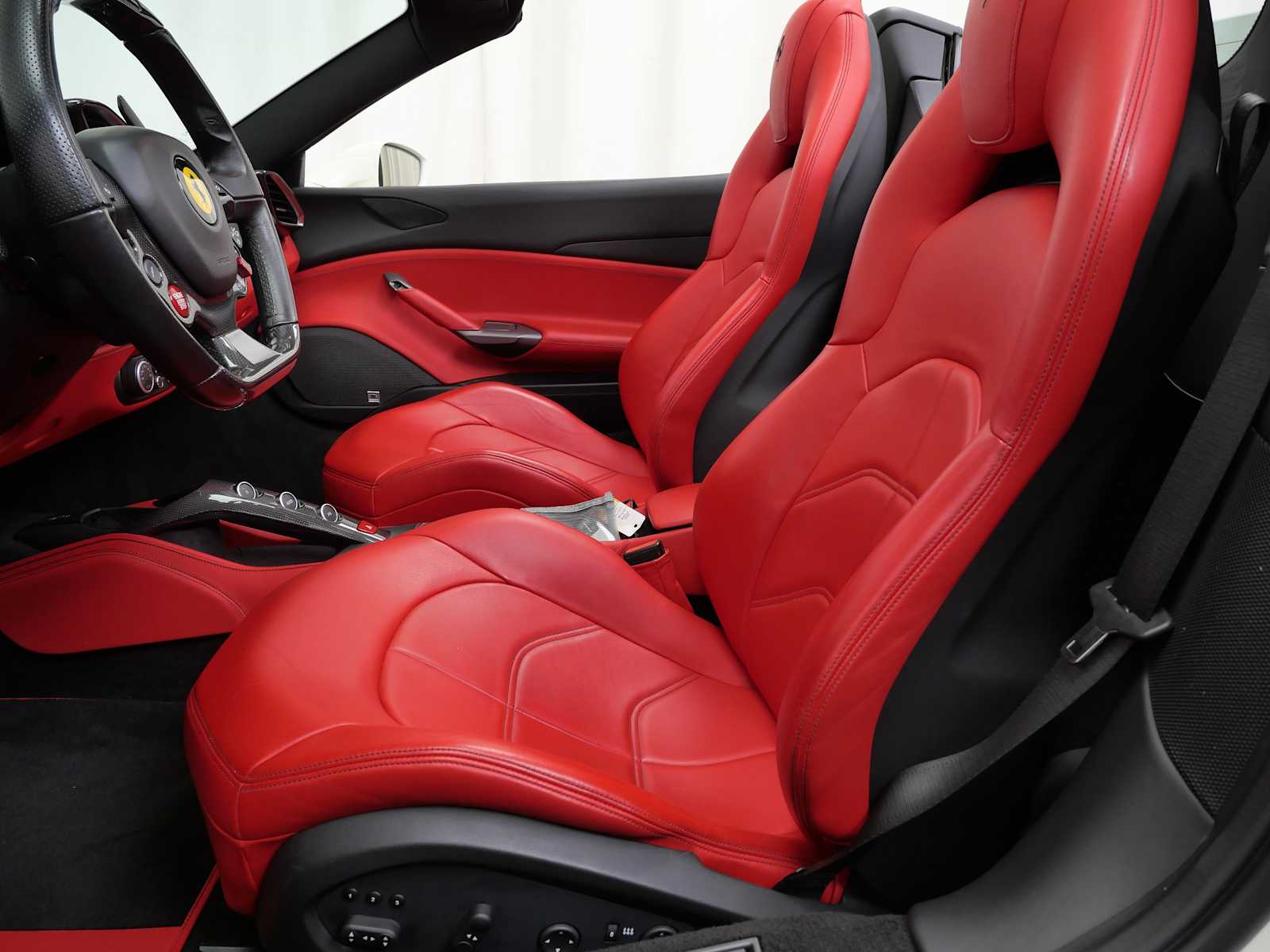 2019 Ferrari 488 Spider photo 19
