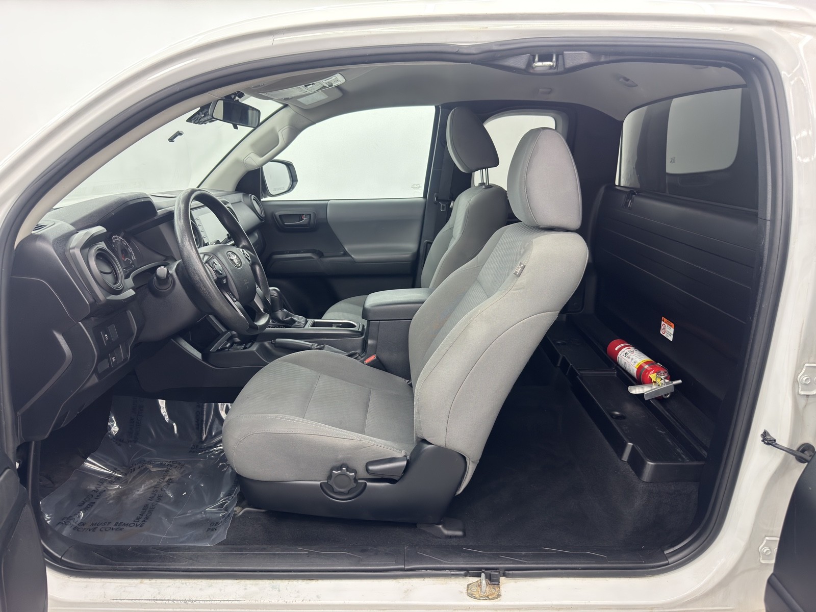 2021 Toyota Tacoma SR Access Cab photo 8