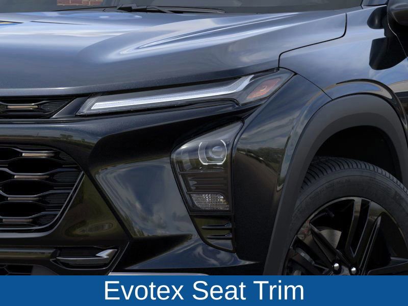 2026 Chevrolet Trax ACTIV photo 2