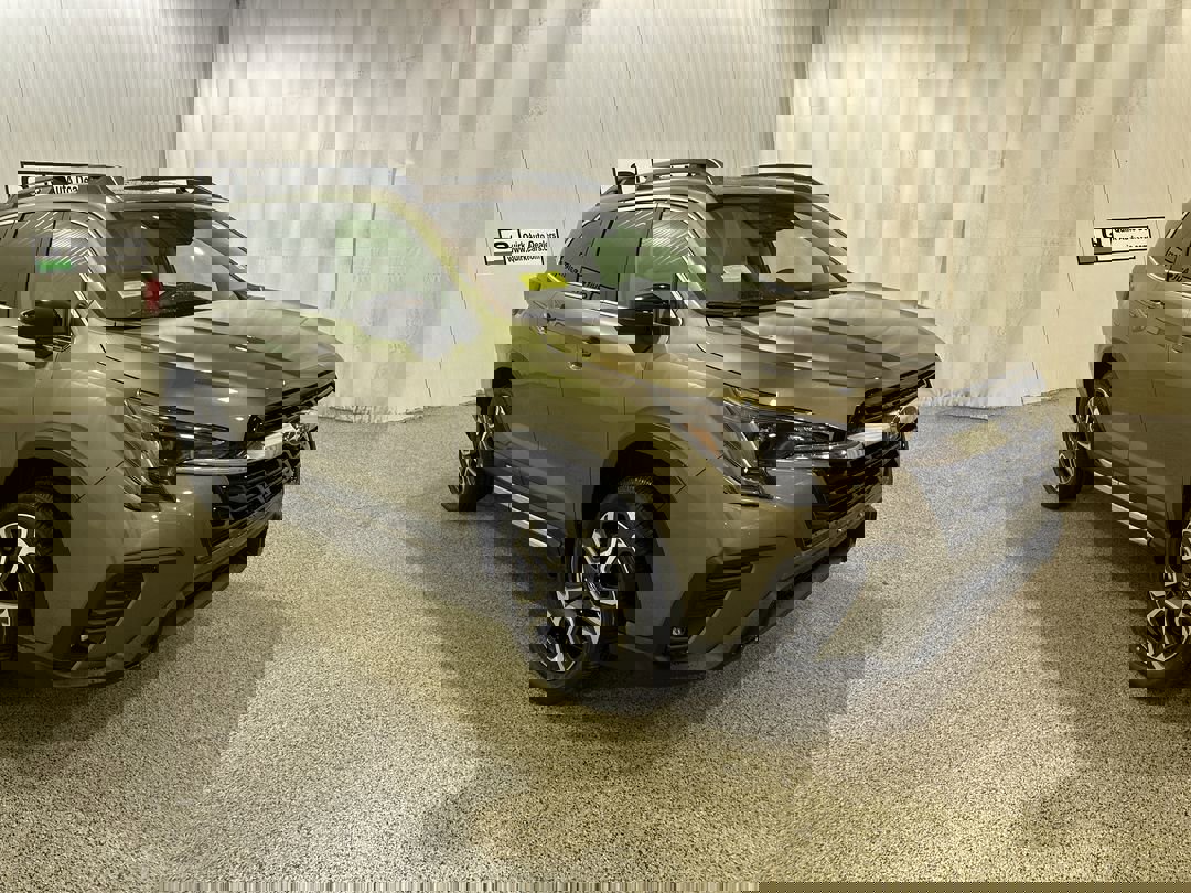 2026 Subaru Ascent Limited's photo