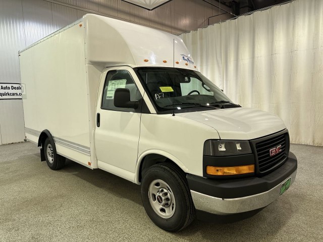 2025 GMC Savana Cutaway 3500 1WT