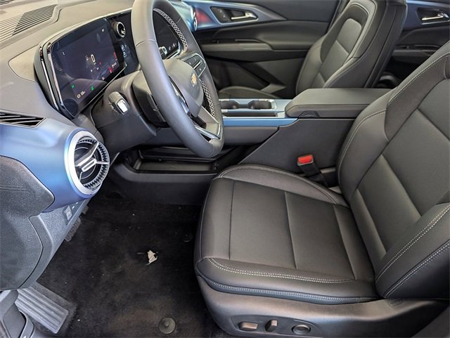 2025 Chevrolet Equinox EV 1LT photo 14