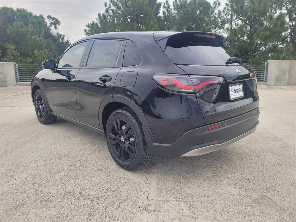 2026 Honda HR-V Sport photo 4
