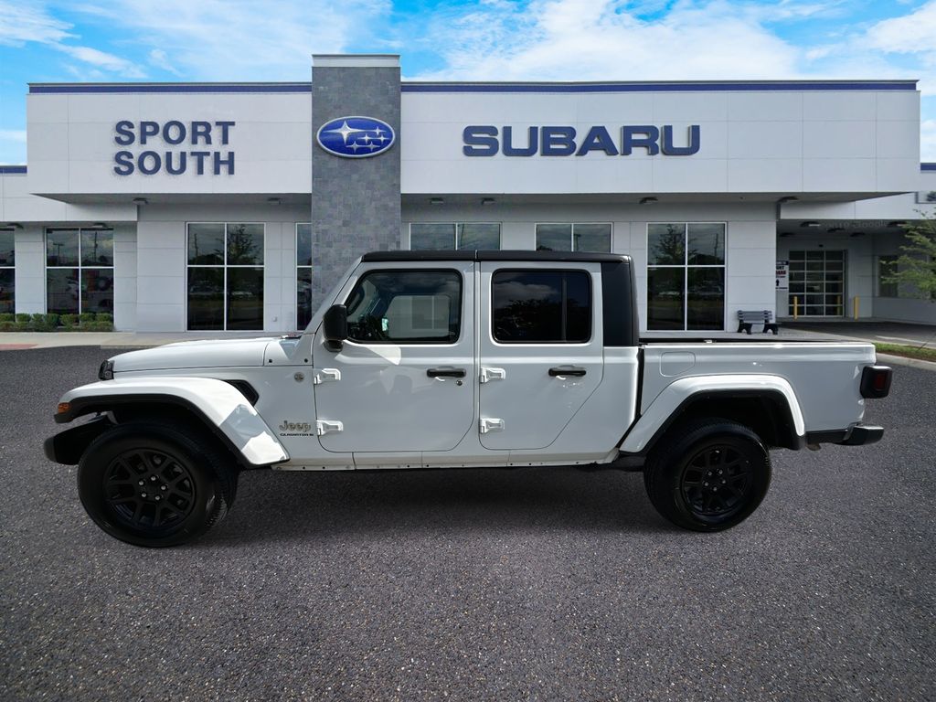 2023 Jeep Gladiator Overland photo 7