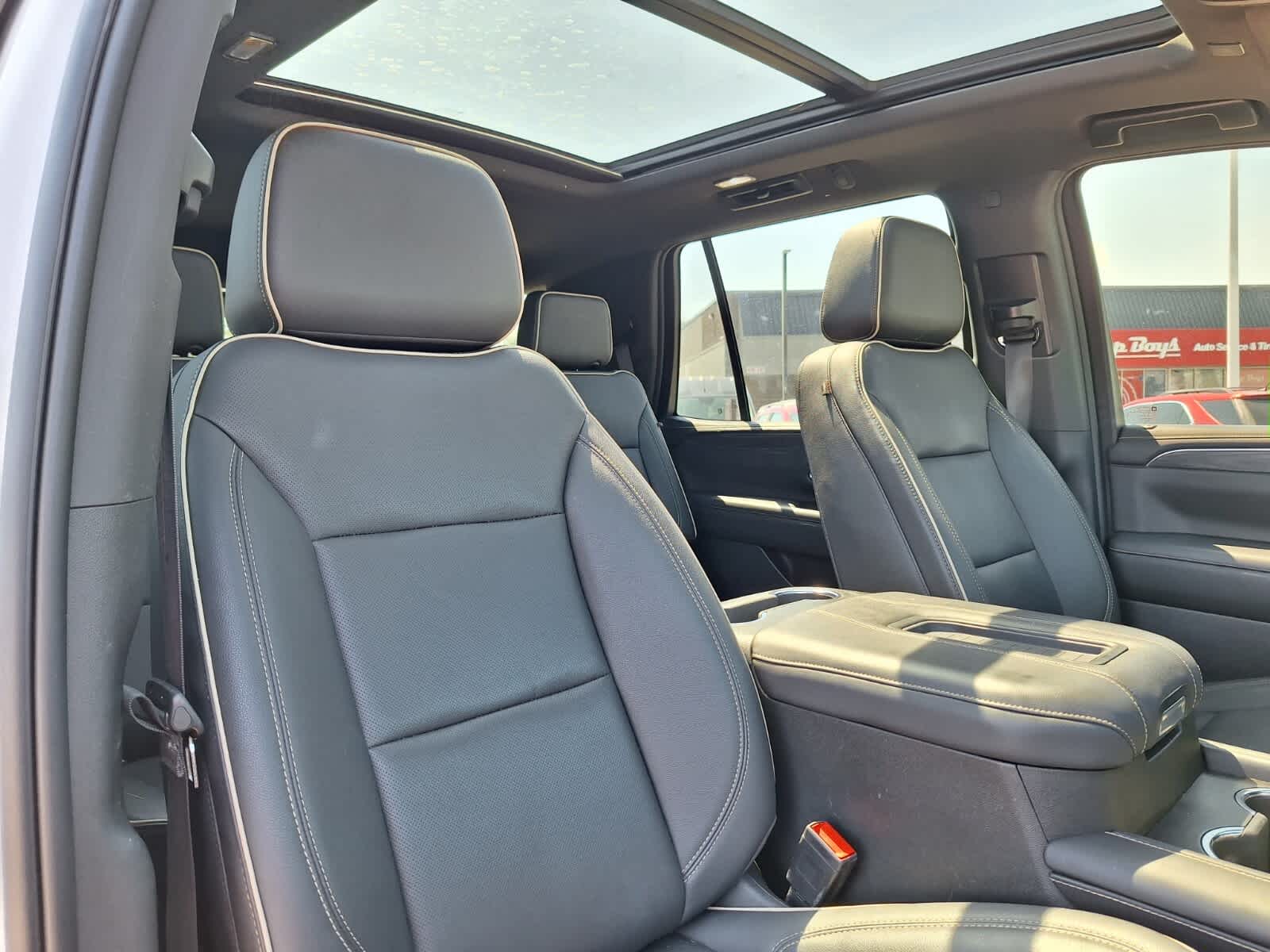 2022 Gmc Yukon SLT photo 25