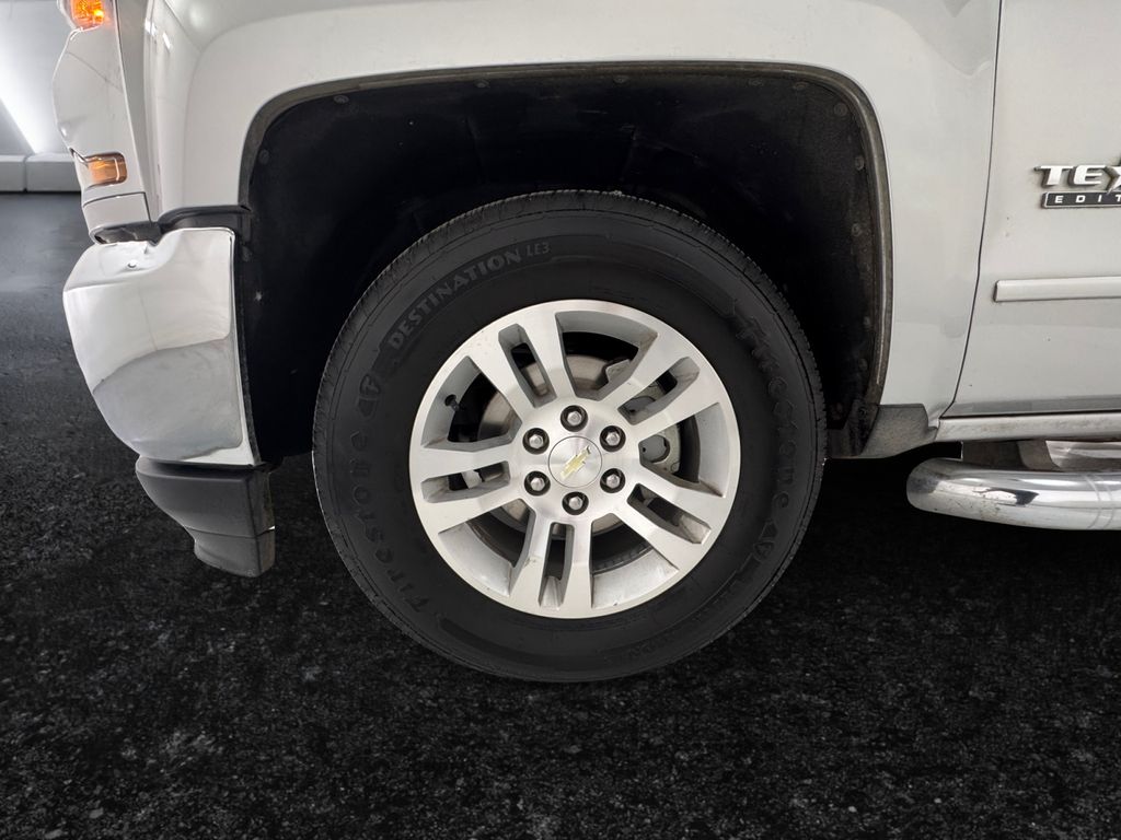2019 Chevrolet Silverado 1500 LT photo 25