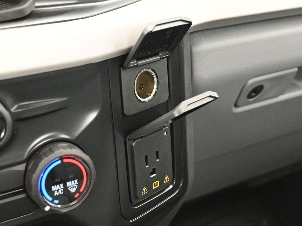 2025 Ford F-450 photo 15