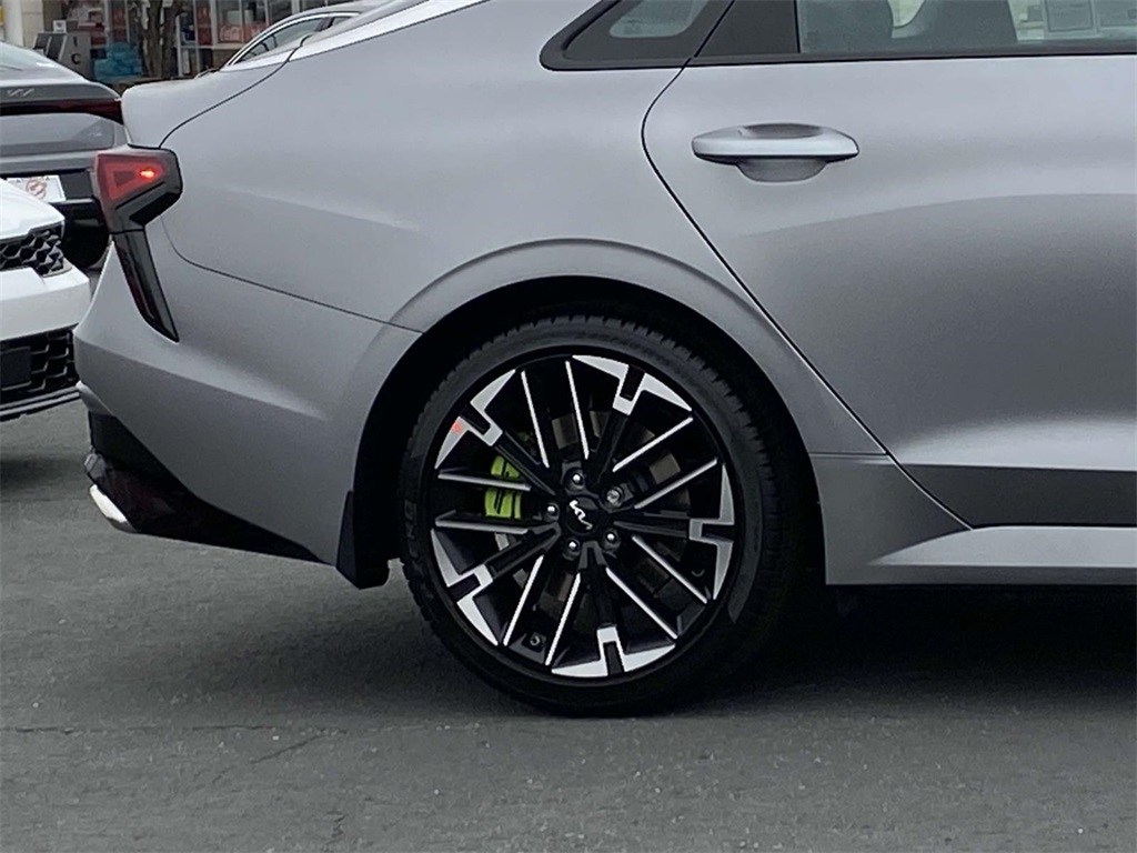 2025 Kia K5 GT photo 3
