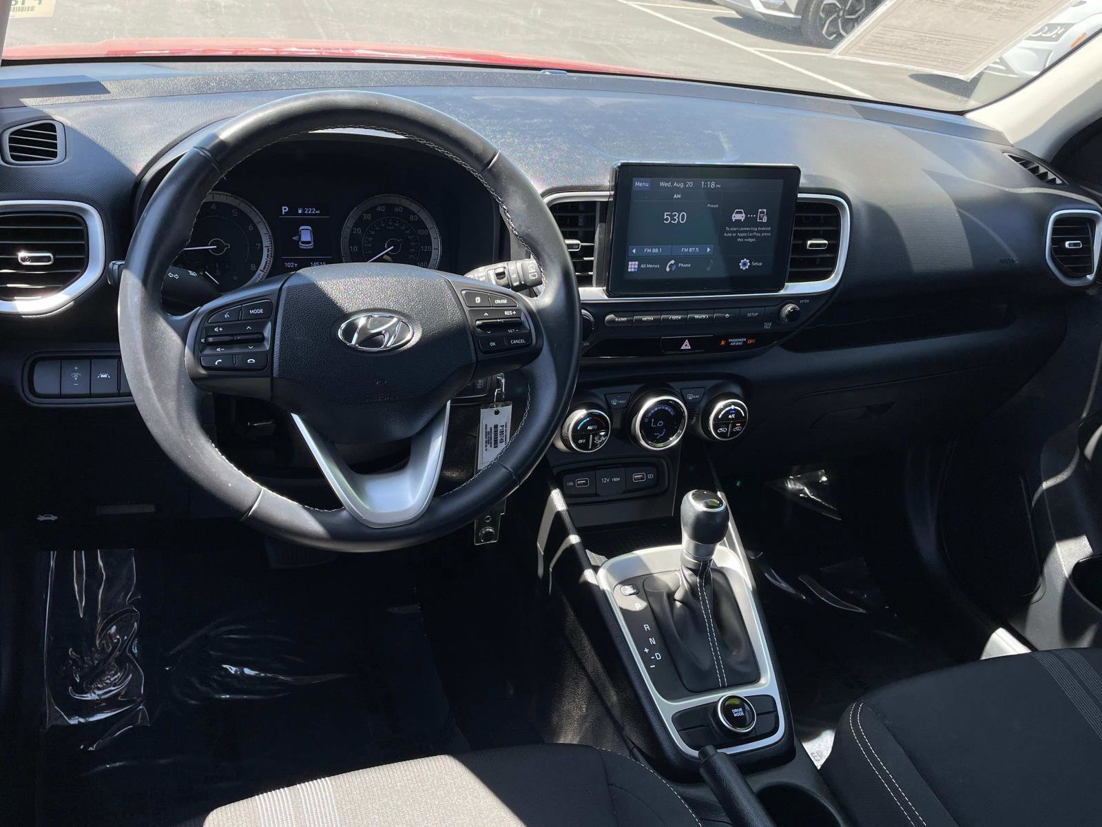 2022 Hyundai Venue SEL Limited photo 4