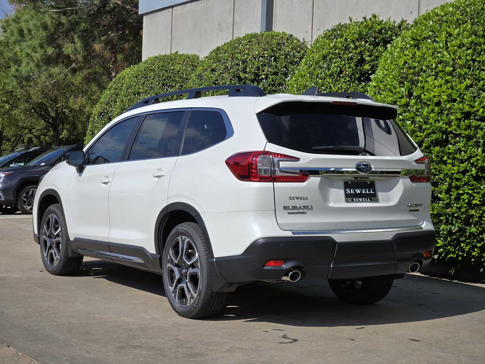 2025 Subaru Ascent Limited photo 4