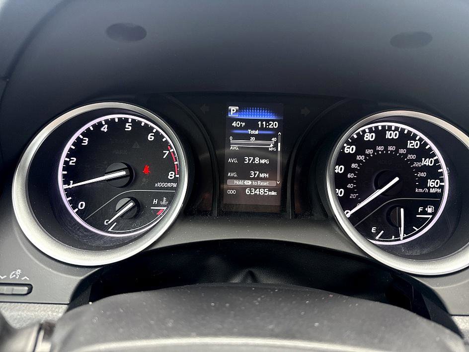 2023 Toyota Camry LE photo 2