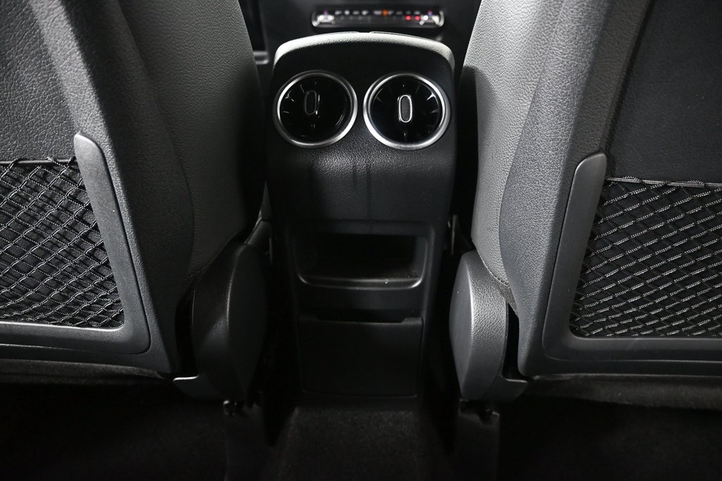 2025 Mercedes Benz GLA 250 photo 16