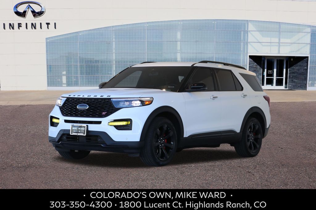 2024 Ford Explorer ST's photo