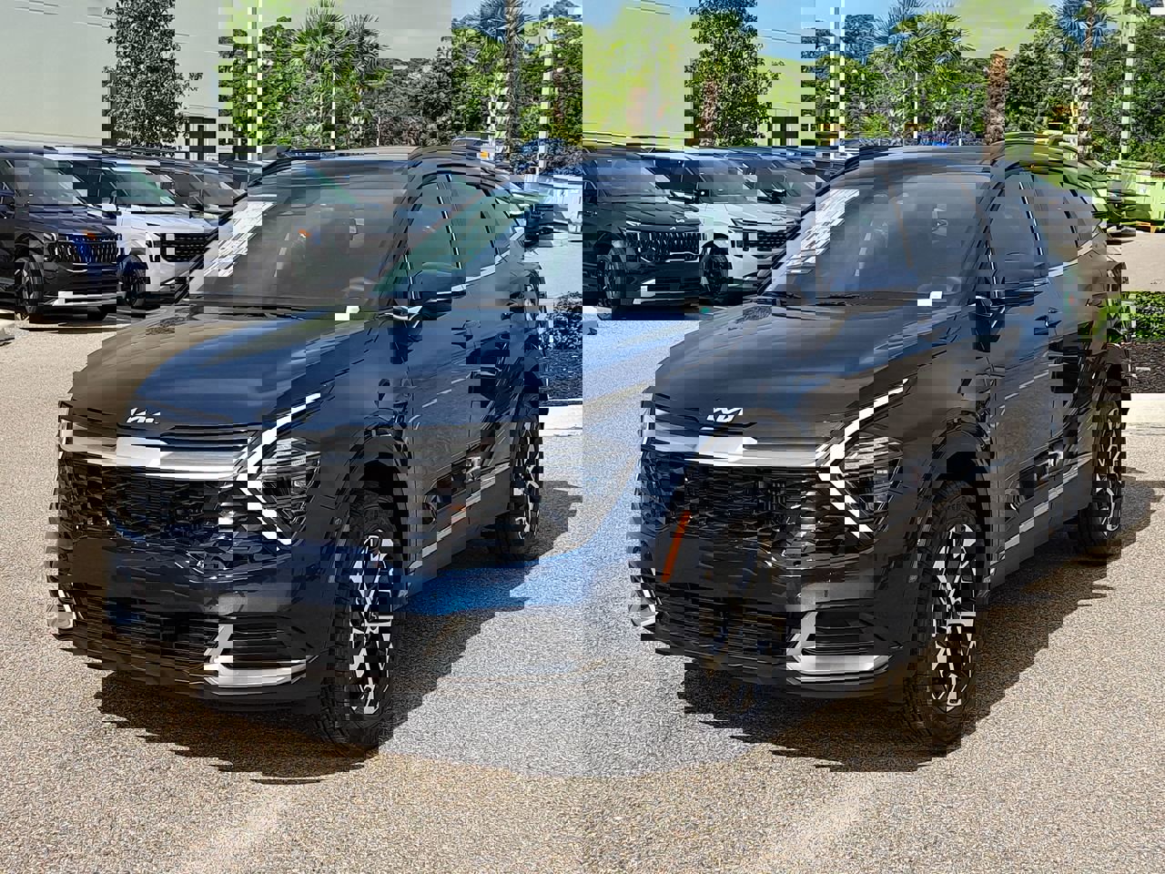 2025 Kia Sportage Hybrid EX photo 2