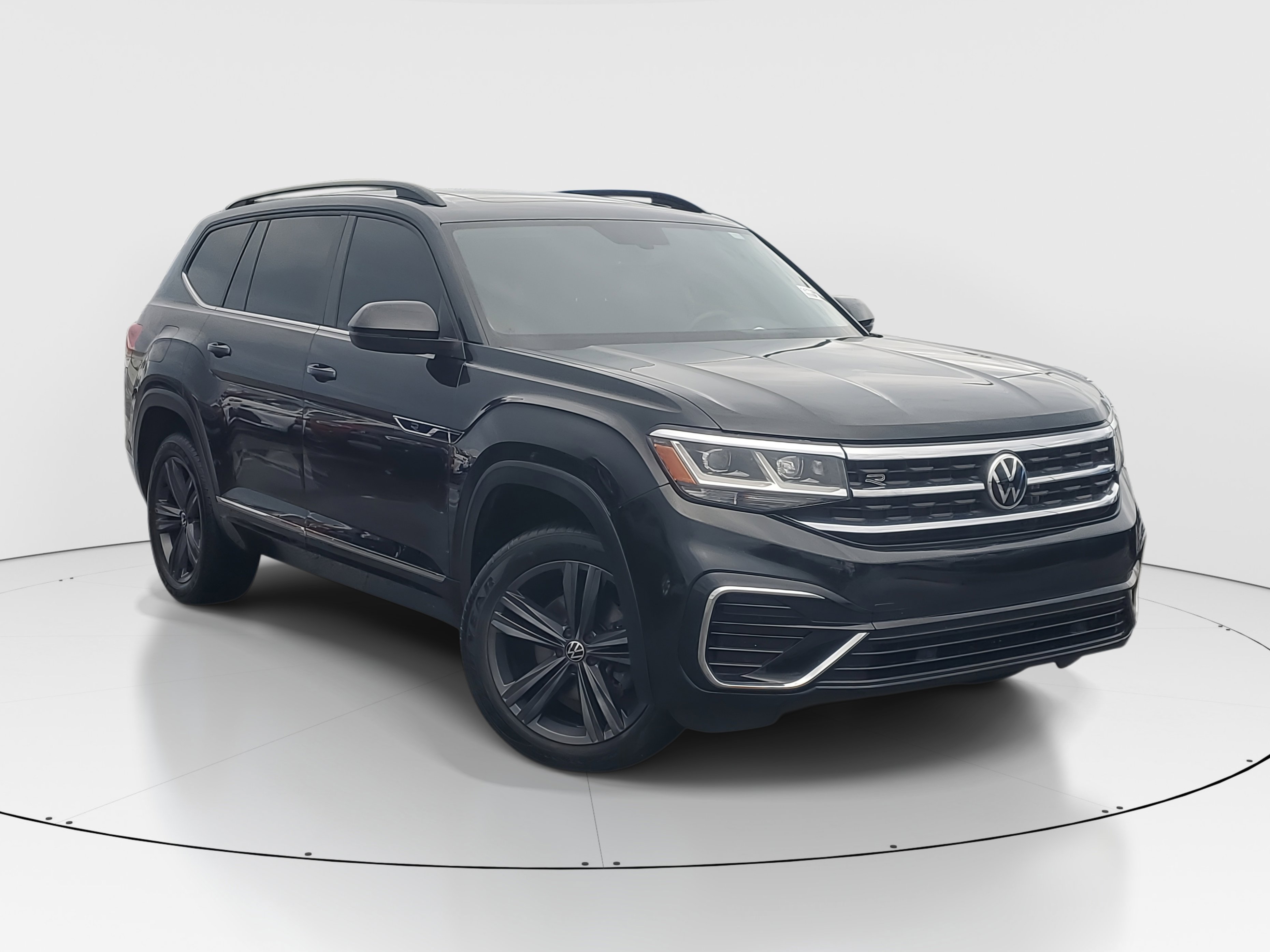 2021 Volkswagen Atlas V6 SE Technology R-Line photo 2