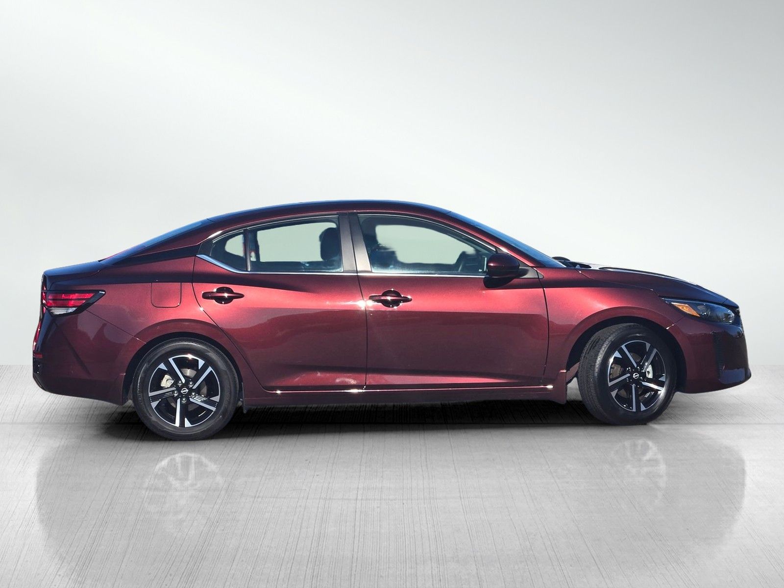 2025 Nissan Sentra SV photo 3