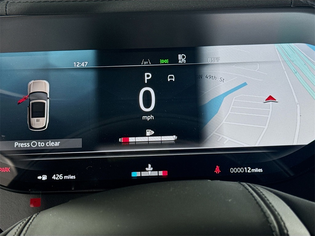 2025 Land Rover Range Rover SE photo 9