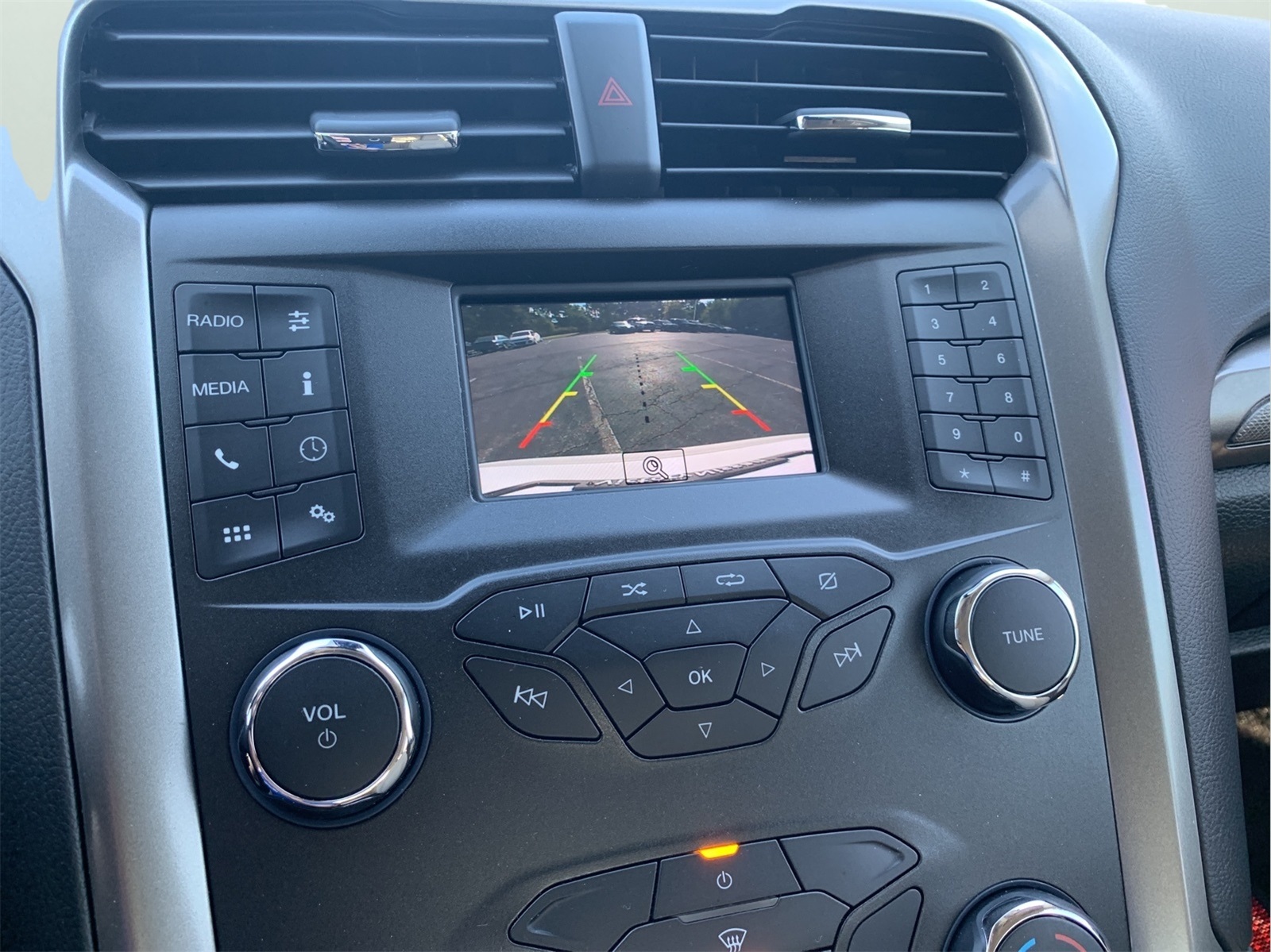 2020 Ford Fusion S photo 20
