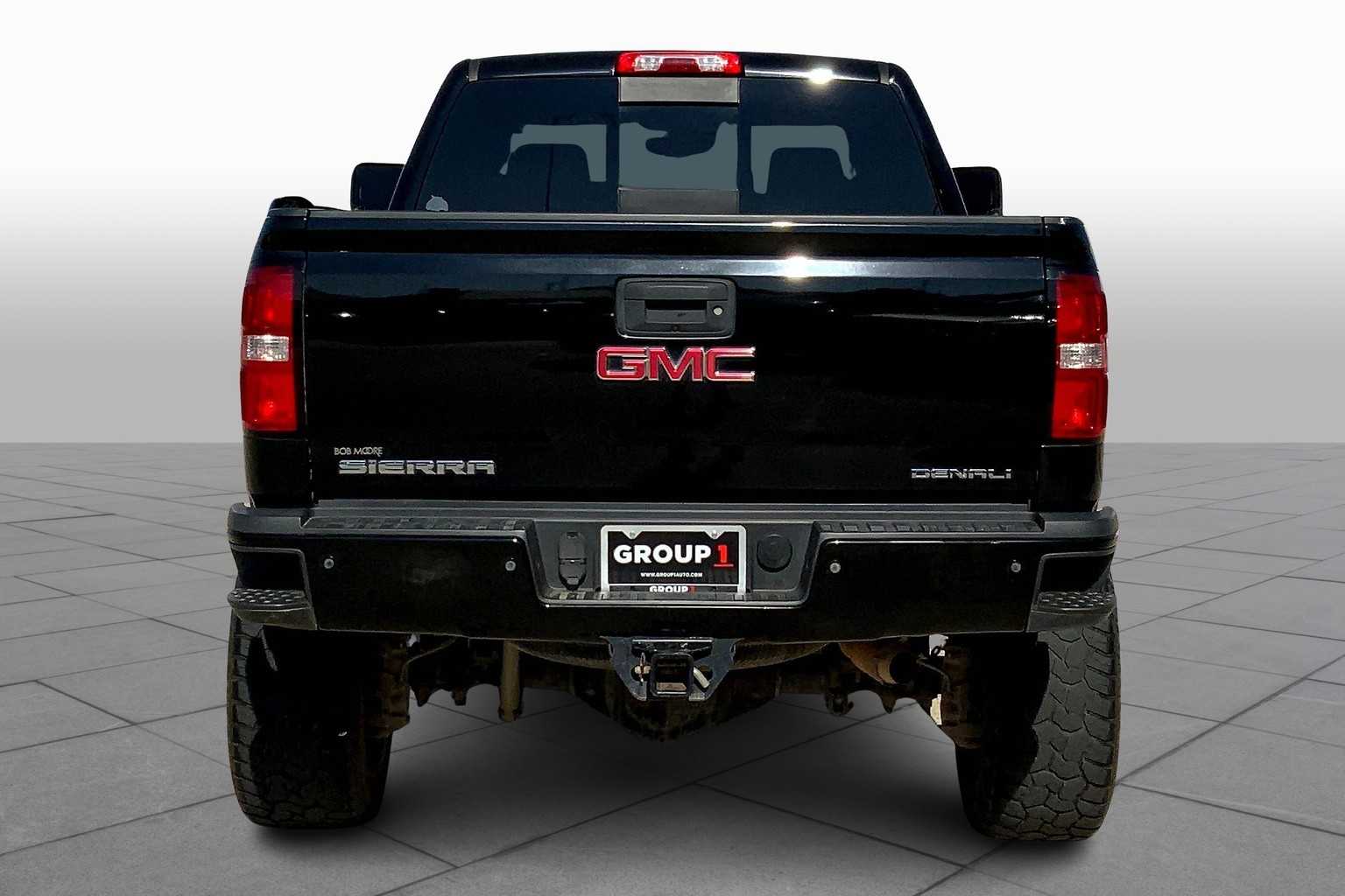 2017 Gmc Sierra Denali photo 4