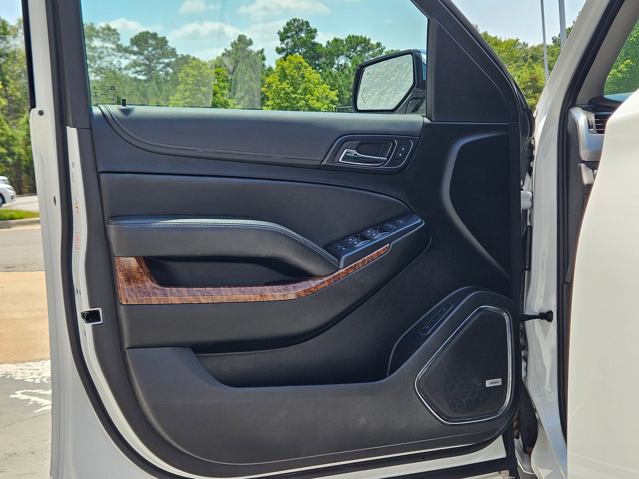 2020 Chevrolet Suburban Premier photo 17
