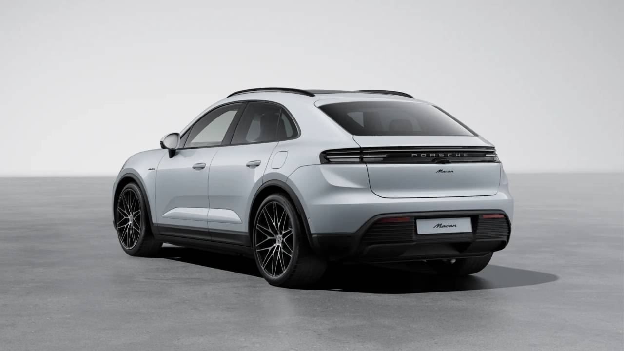 2025 Porsche Macan Electric photo 3