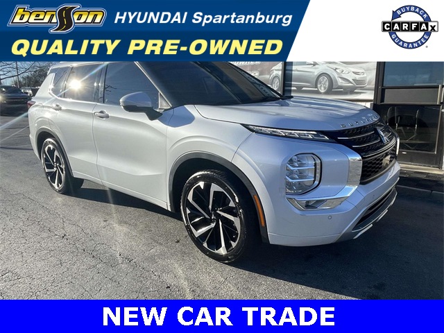 2022 Mitsubishi Outlander SEL Special Edition's photo