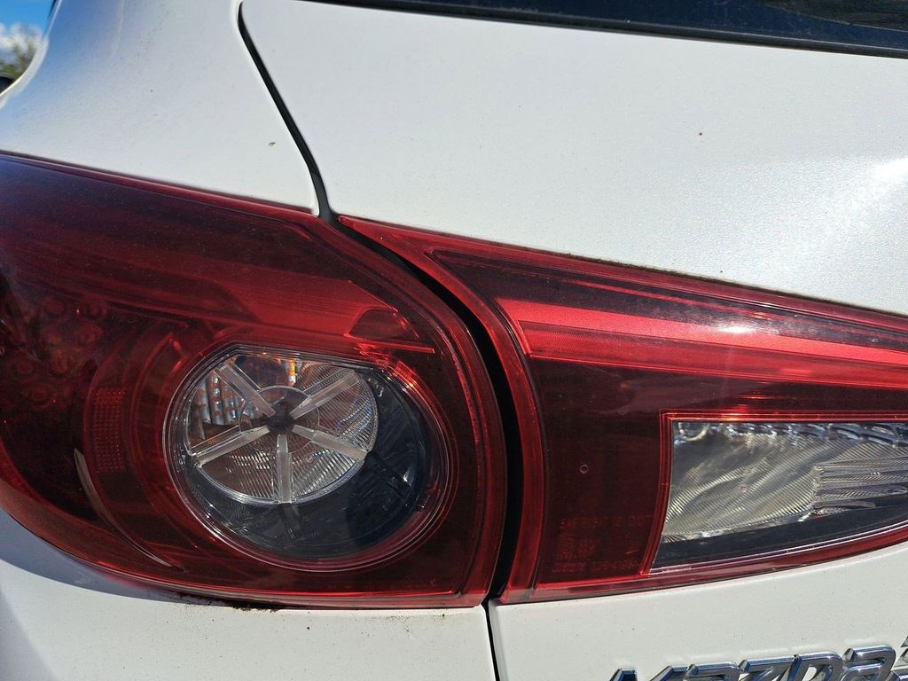 2018 Mazda Mazda3 Grand Touring photo 12