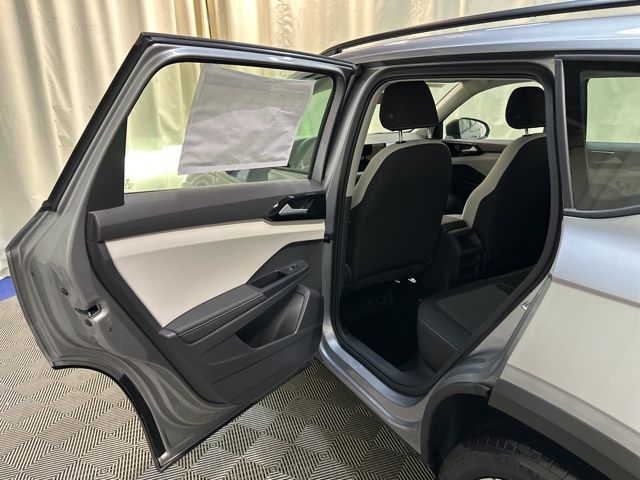 2025 Volkswagen Taos S photo 23