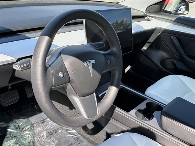 2022 Tesla Model 3 Long Range photo 2