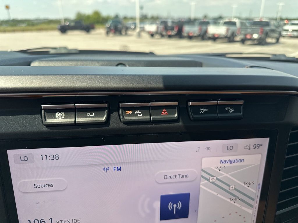 2024 Ford F-350 Platinum photo 25