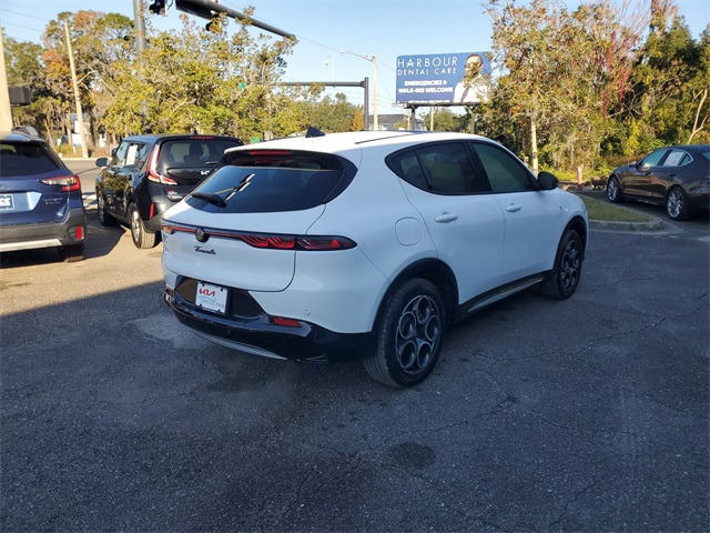 2024 Alfa Romeo Tonale Ti photo 3