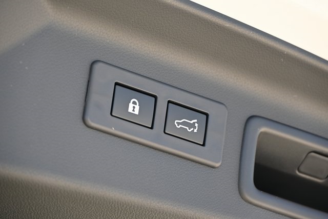 2025 Subaru Forester Premium photo 14