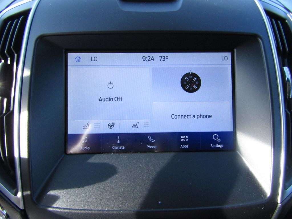 2019 Ford Edge SEL photo 13