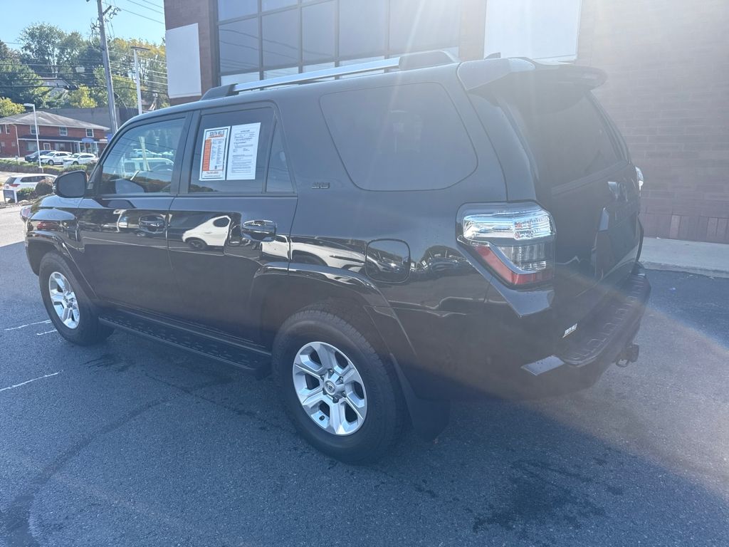 2020 Toyota 4Runner SR5 Premium photo 3